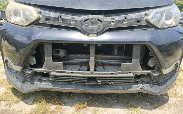 TOYOTA  AVANZA  VELOZ