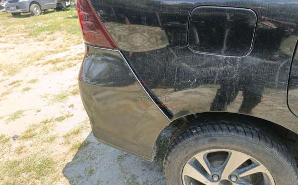 TOYOTA  AVANZA  VELOZ