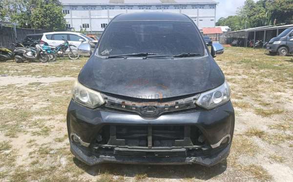 TOYOTA  AVANZA  VELOZ