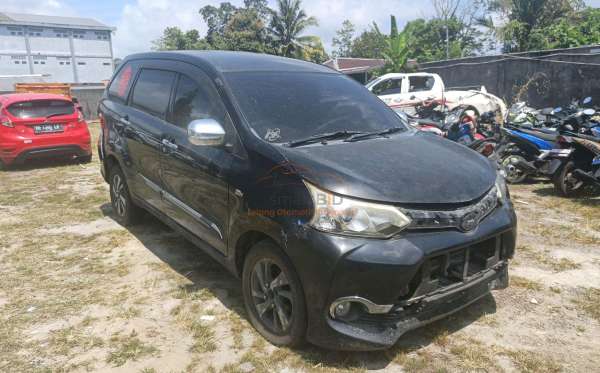 TOYOTA  AVANZA  VELOZ