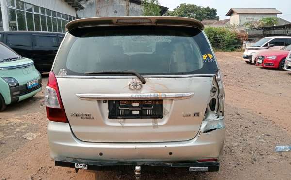 TOYOTA INNOVA G