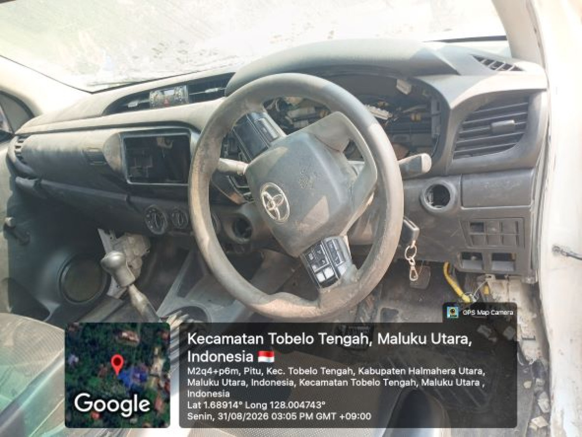 TOYOTA HILUX  2.4G DC