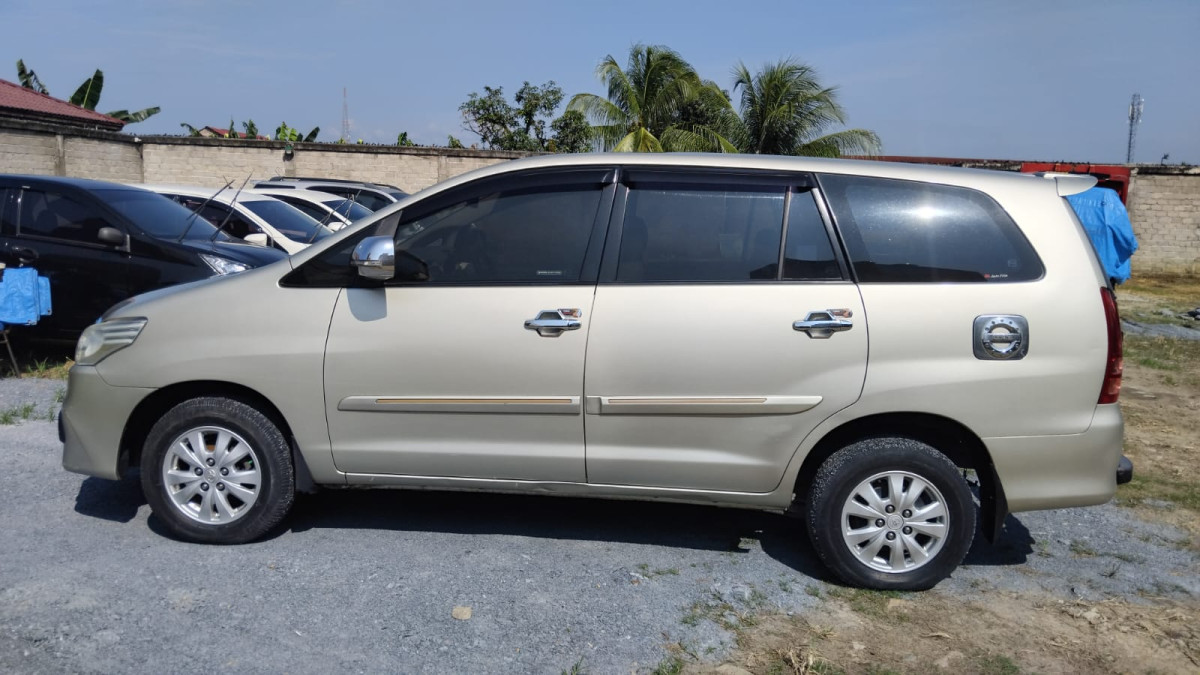 TOYOTA  KIJANG  INNOVA G