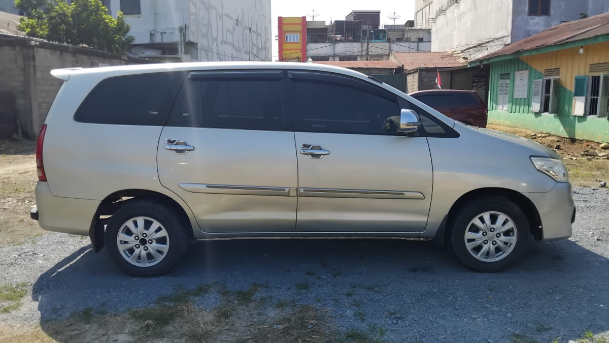 TOYOTA  KIJANG  INNOVA G
