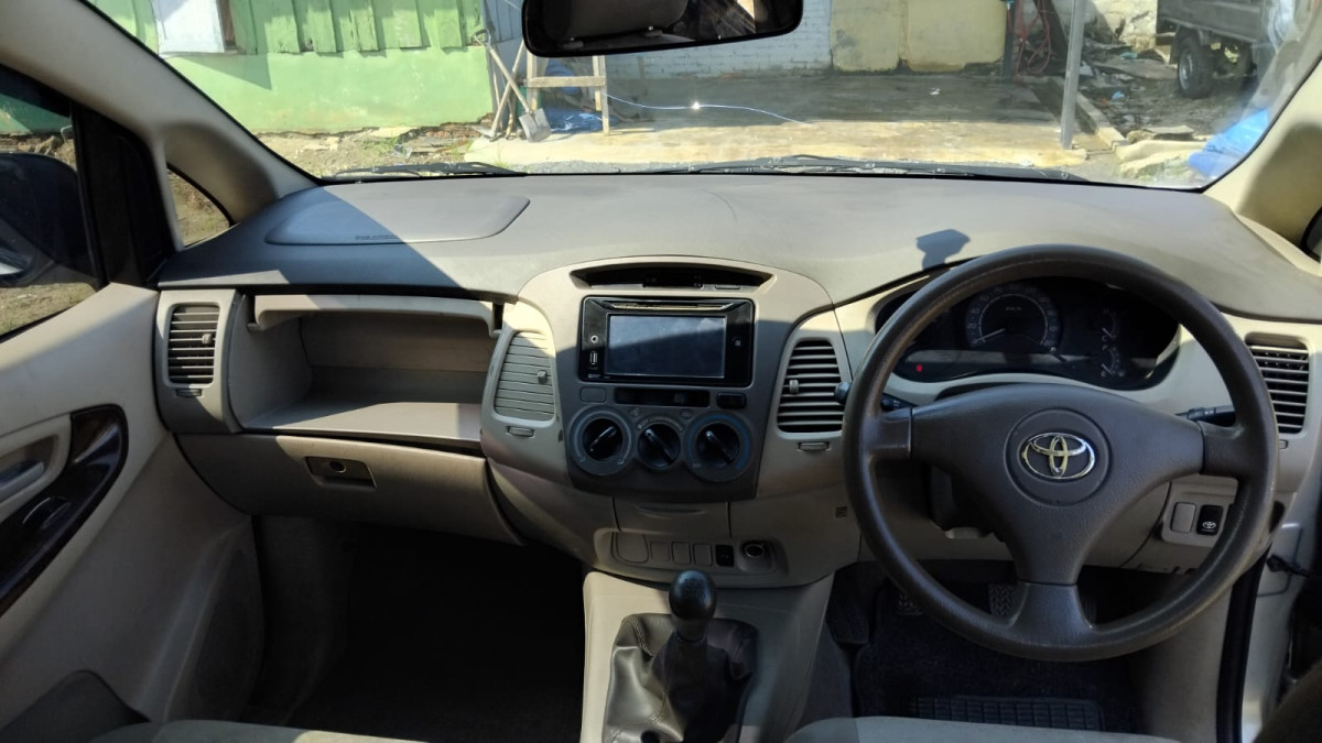 TOYOTA  KIJANG  INNOVA G