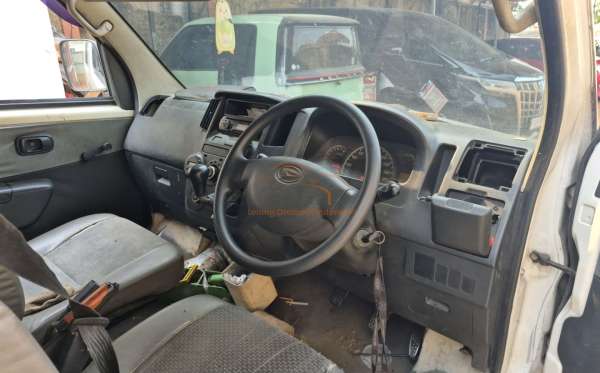 DAIHATSU GRAN MAX 1.3 D