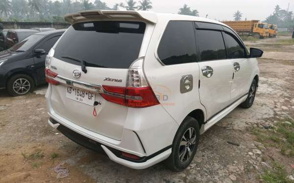 DAIHATSU XENIA R