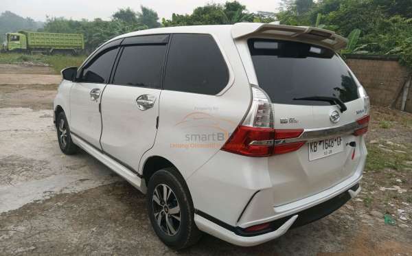 DAIHATSU XENIA R