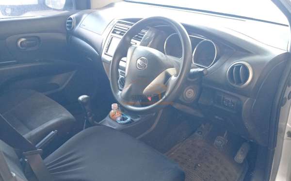 NISSAN  LIVINA GRAND  1.5 X – GEAR