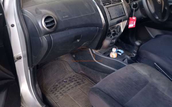 NISSAN  LIVINA GRAND  1.5 X – GEAR
