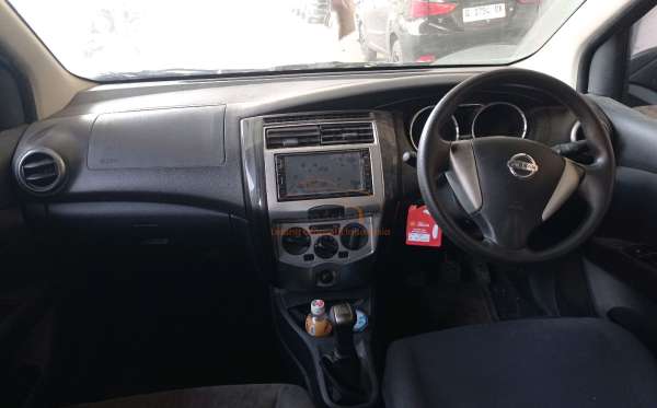 NISSAN  LIVINA GRAND  1.5 X – GEAR