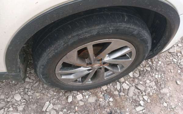 NISSAN X TRAIL 2.5