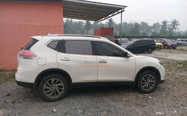 NISSAN X TRAIL 2.5