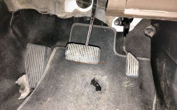 TOYOTA  AVANZA  G