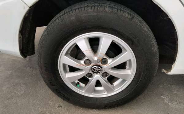 TOYOTA  AVANZA  G
