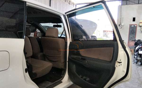 TOYOTA  AVANZA  G