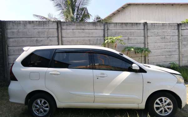 TOYOTA  AVANZA  G