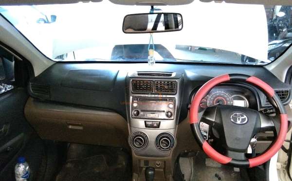 TOYOTA  AVANZA  G