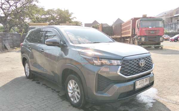 TOYOTA INNOVA ZENIX G