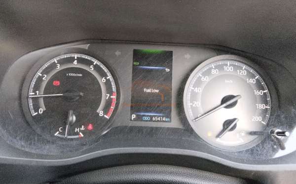 TOYOTA INNOVA ZENIX G