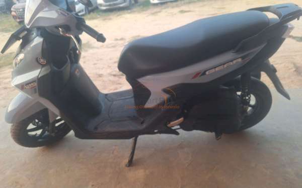 YAMAHA  GEAR 125