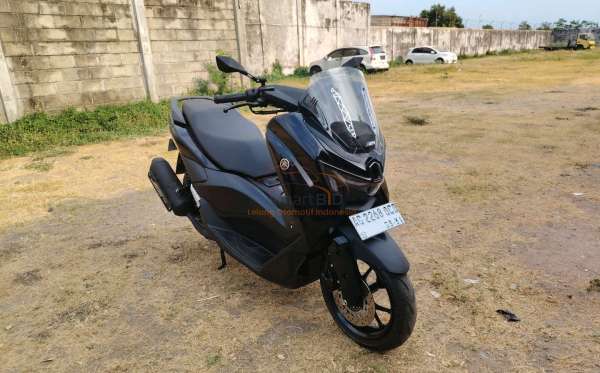 YAMAHA NMAX NEO