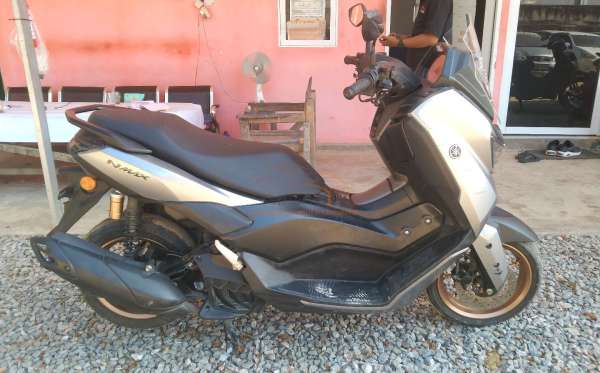 YAMAHA NMAX TRB
