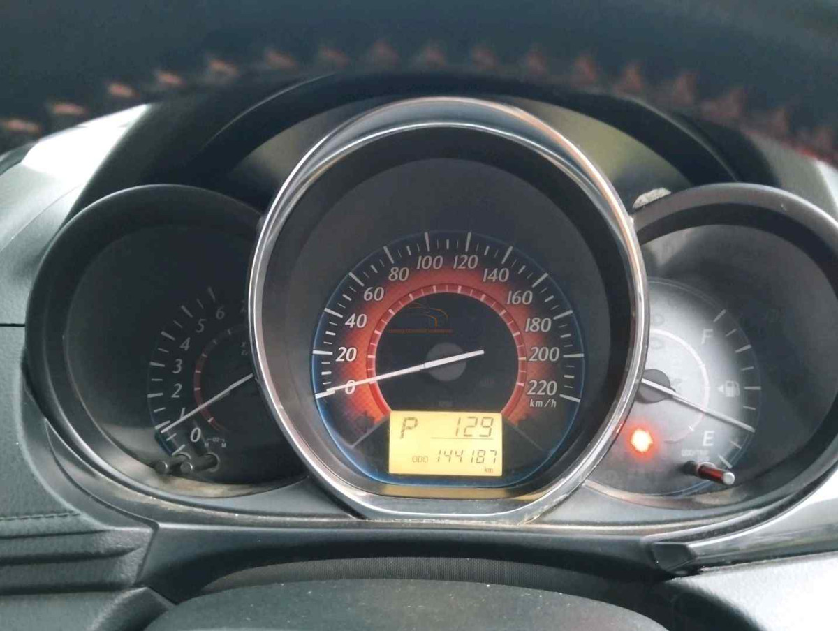 TOYOTA YARIS 1.5 S