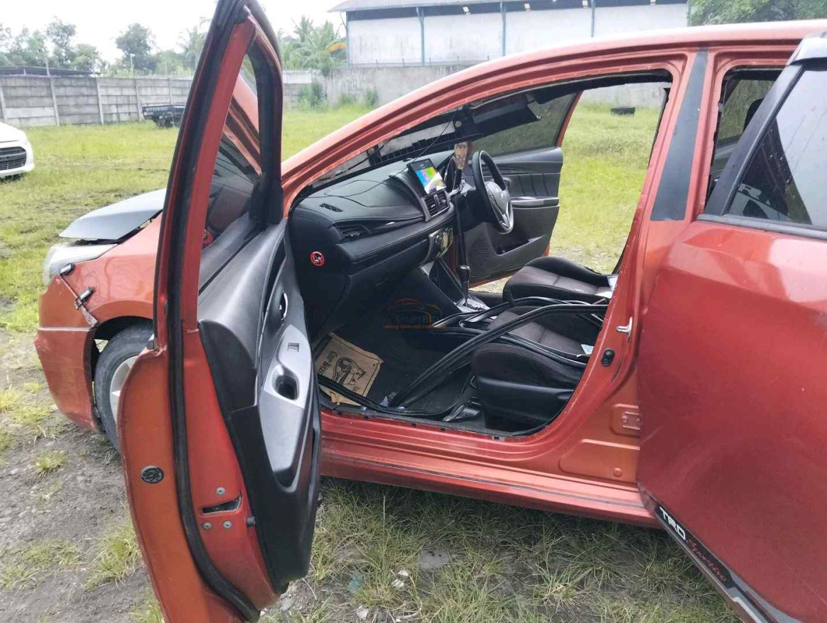 TOYOTA YARIS 1.5 S