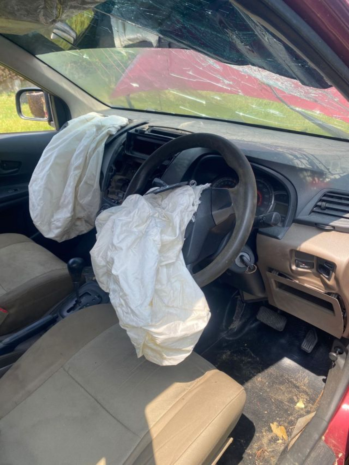 TOYOTA AVANZA  E