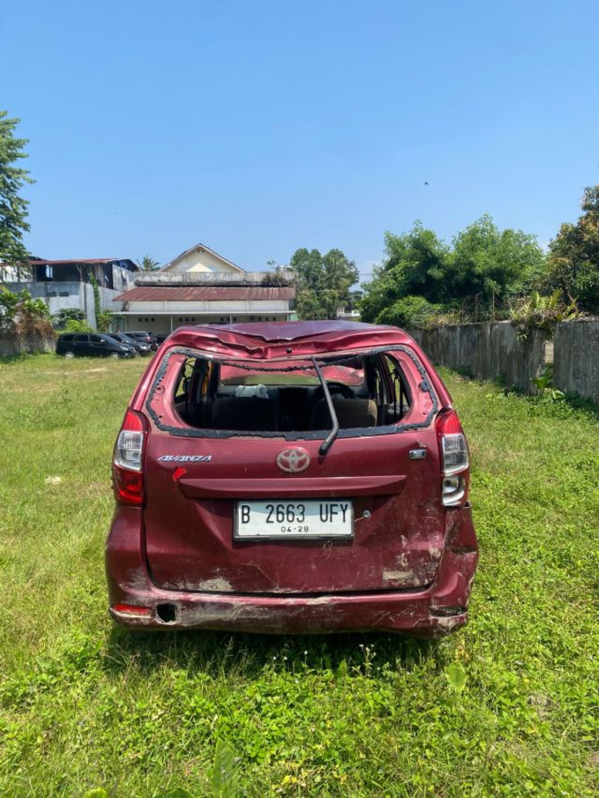 TOYOTA AVANZA  E