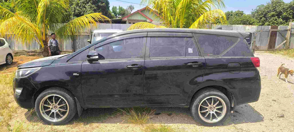 TOYOTA INNOVA  G