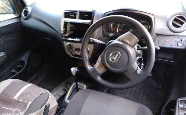 DAIHATSU  AYLA