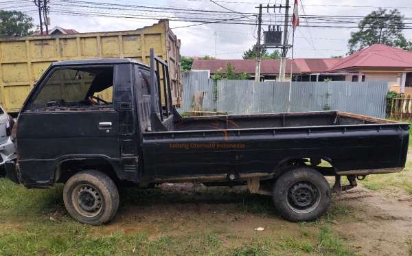 MITSUBISHI L 300