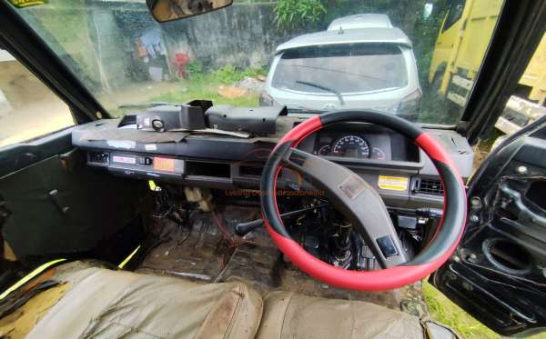 MITSUBISHI L 300