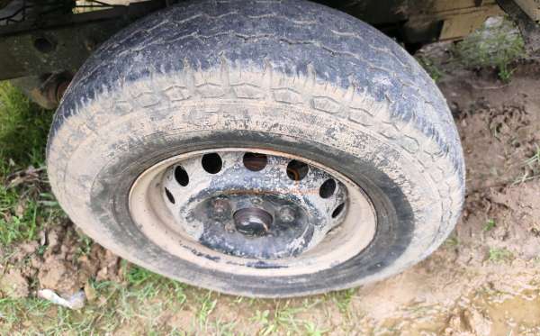 MITSUBISHI L 300
