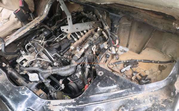 MITSUBISHI L 300