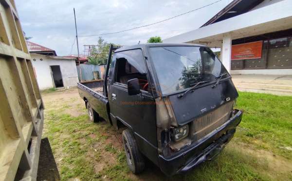 MITSUBISHI L 300