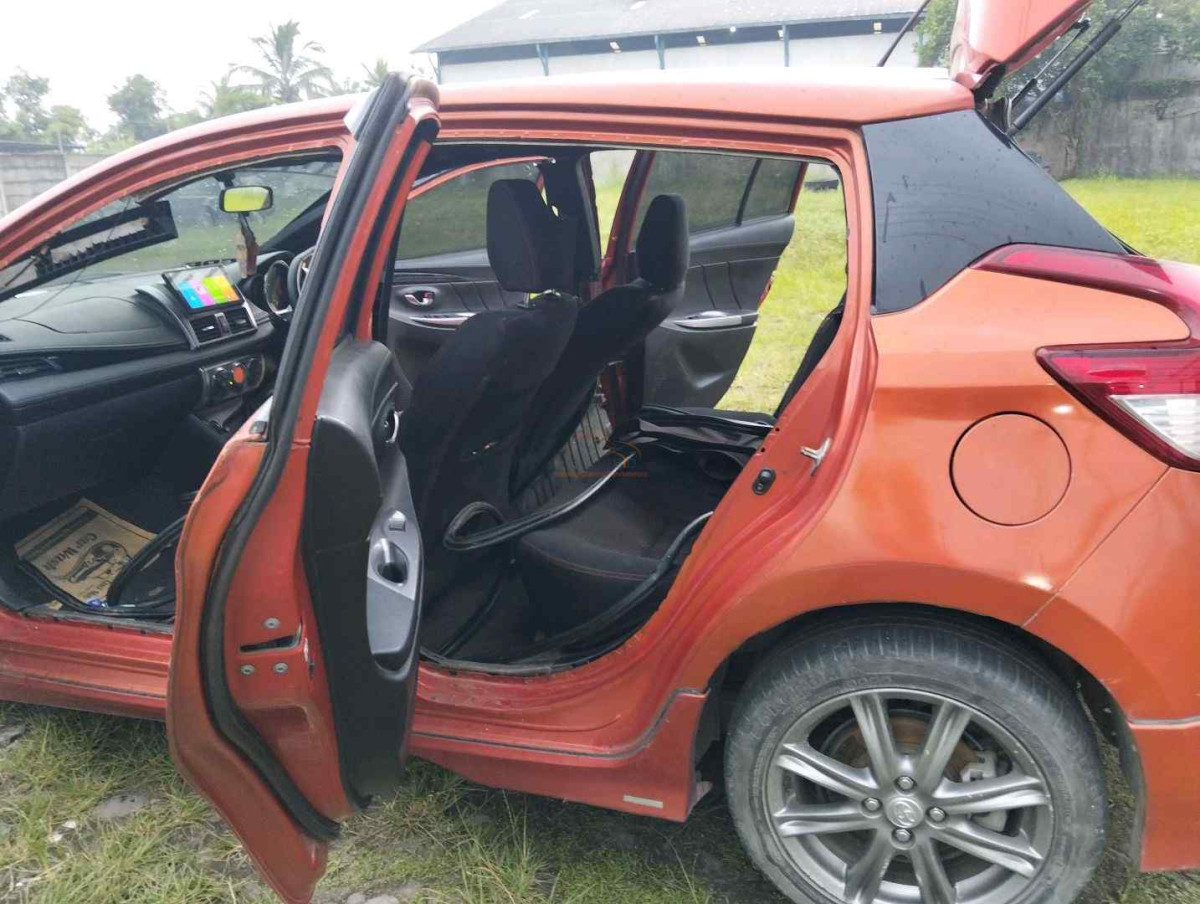 TOYOTA YARIS 1.5 S