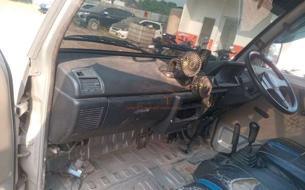 SUZUKI CARRY ST 150