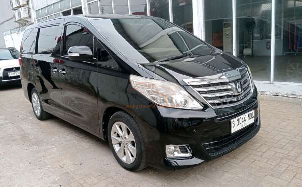 TOYOTA ALPHARD 2.4 G A/T