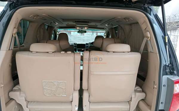 TOYOTA ALPHARD 2.4 G A/T
