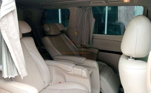 TOYOTA ALPHARD 2.4 G A/T