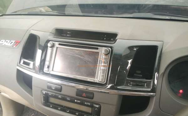 TOYOTA FORTUNER 2.7 G LUX