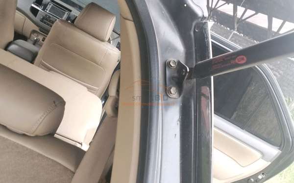 TOYOTA FORTUNER 2.7 G LUX