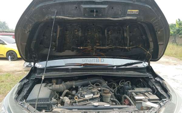 TOYOTA INNOVA G