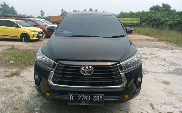 TOYOTA INNOVA G
