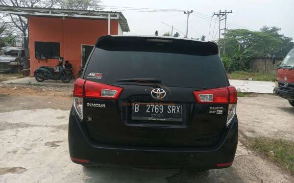 TOYOTA INNOVA G