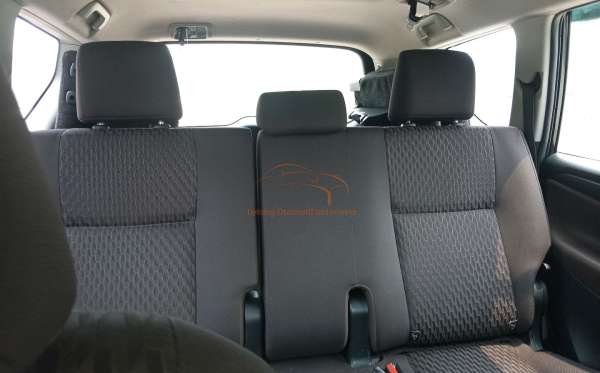 TOYOTA INNOVA G
