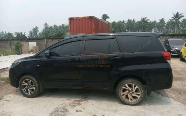 TOYOTA INNOVA G